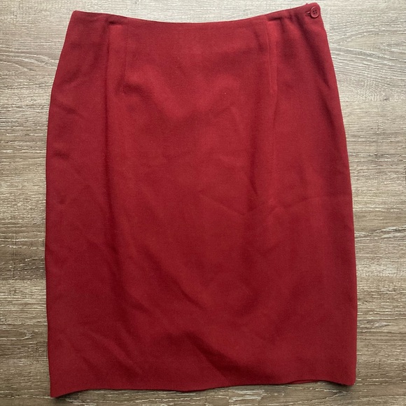 Jones New York Skirt Red Burgundy Wool Size 12 - Picture 1 of 3
